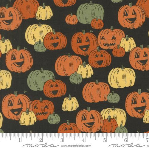 Home Sweet Haunt by Stacy Iest Hsu - Happy Pumpkins: Midnight