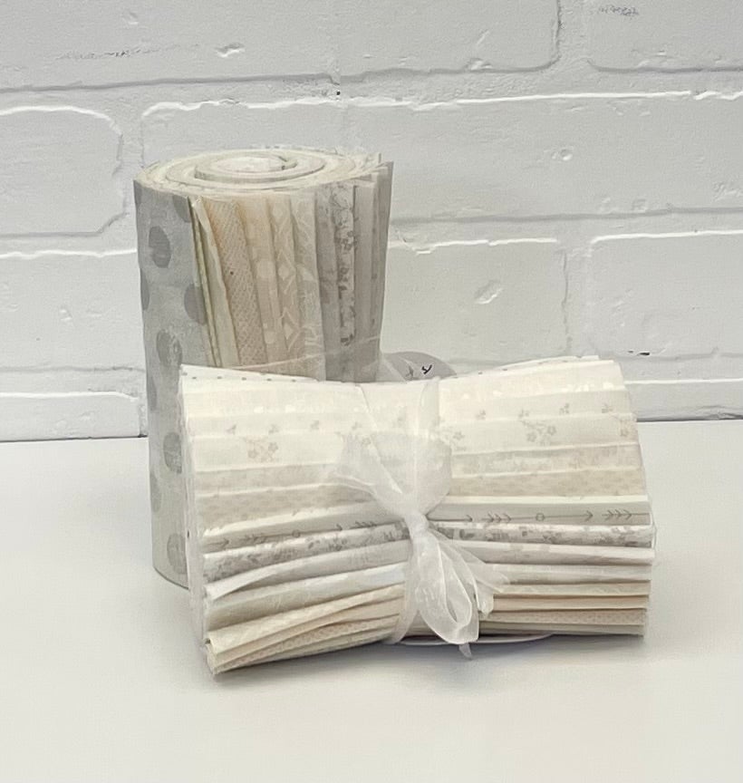 6" Apple Peel (21) Peel of The Month December Winter White