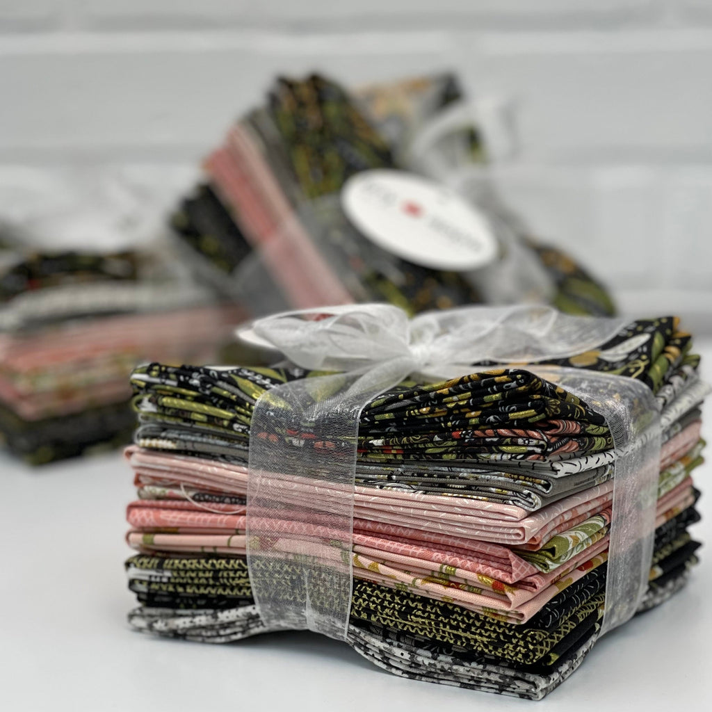 Fat Quarter Bundle (14) Bee Garden Pink/Black