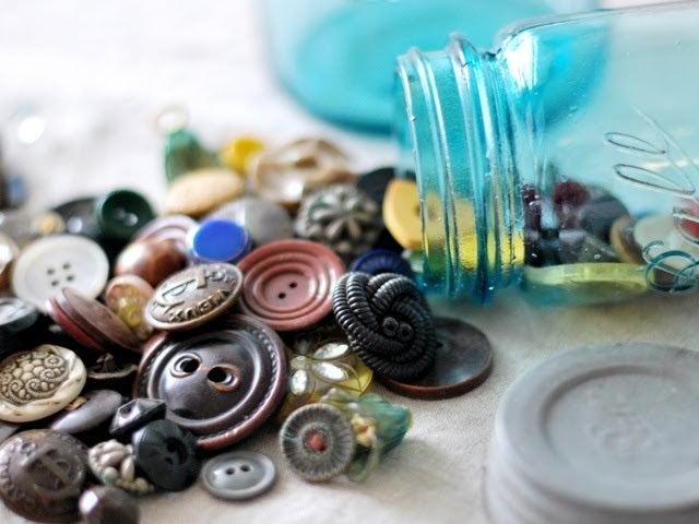 Button Jar Buttons (each)