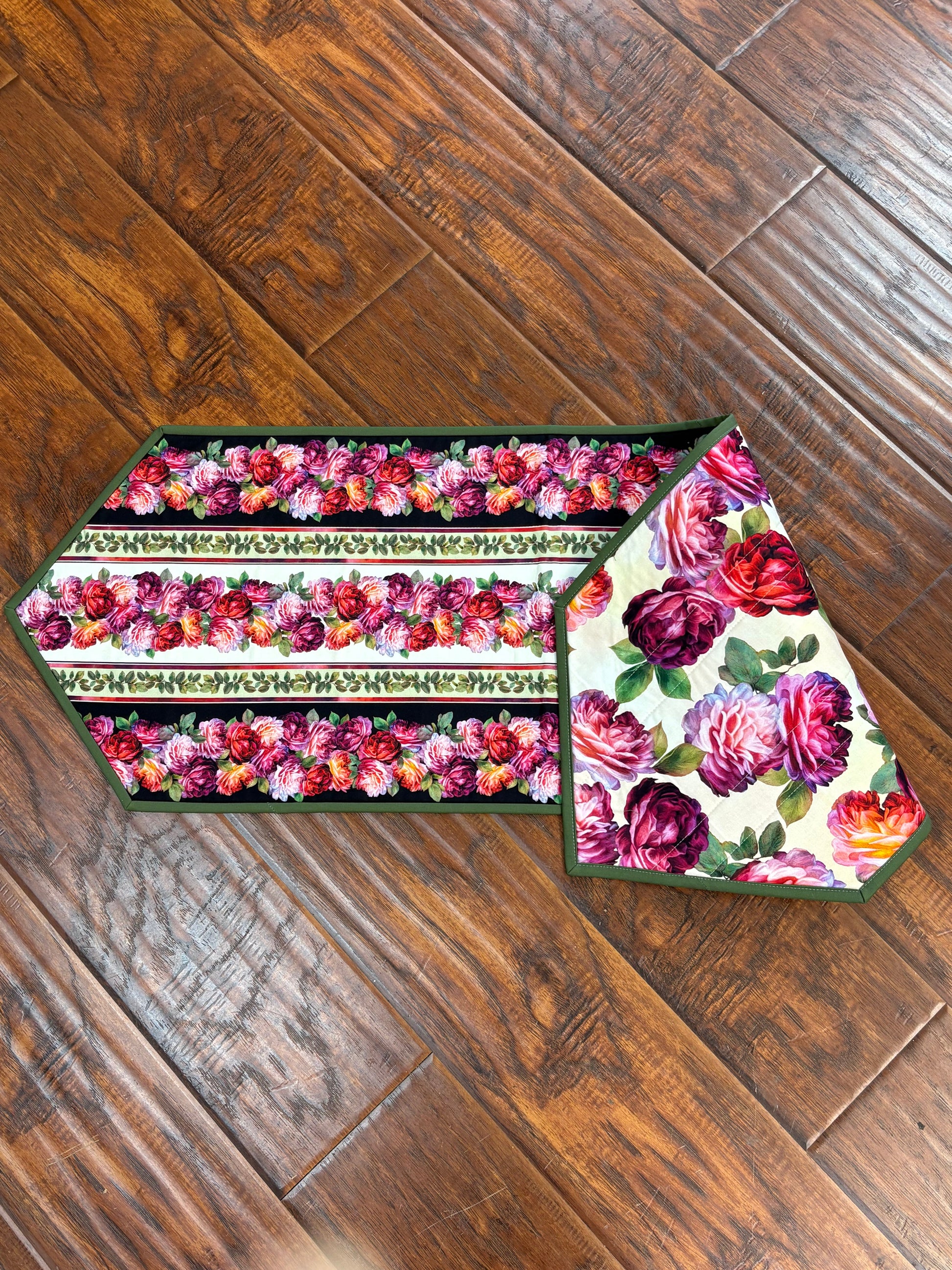 Kit: Big Easy Table Runner (adapted by Tiny Apple) - Rose Grace