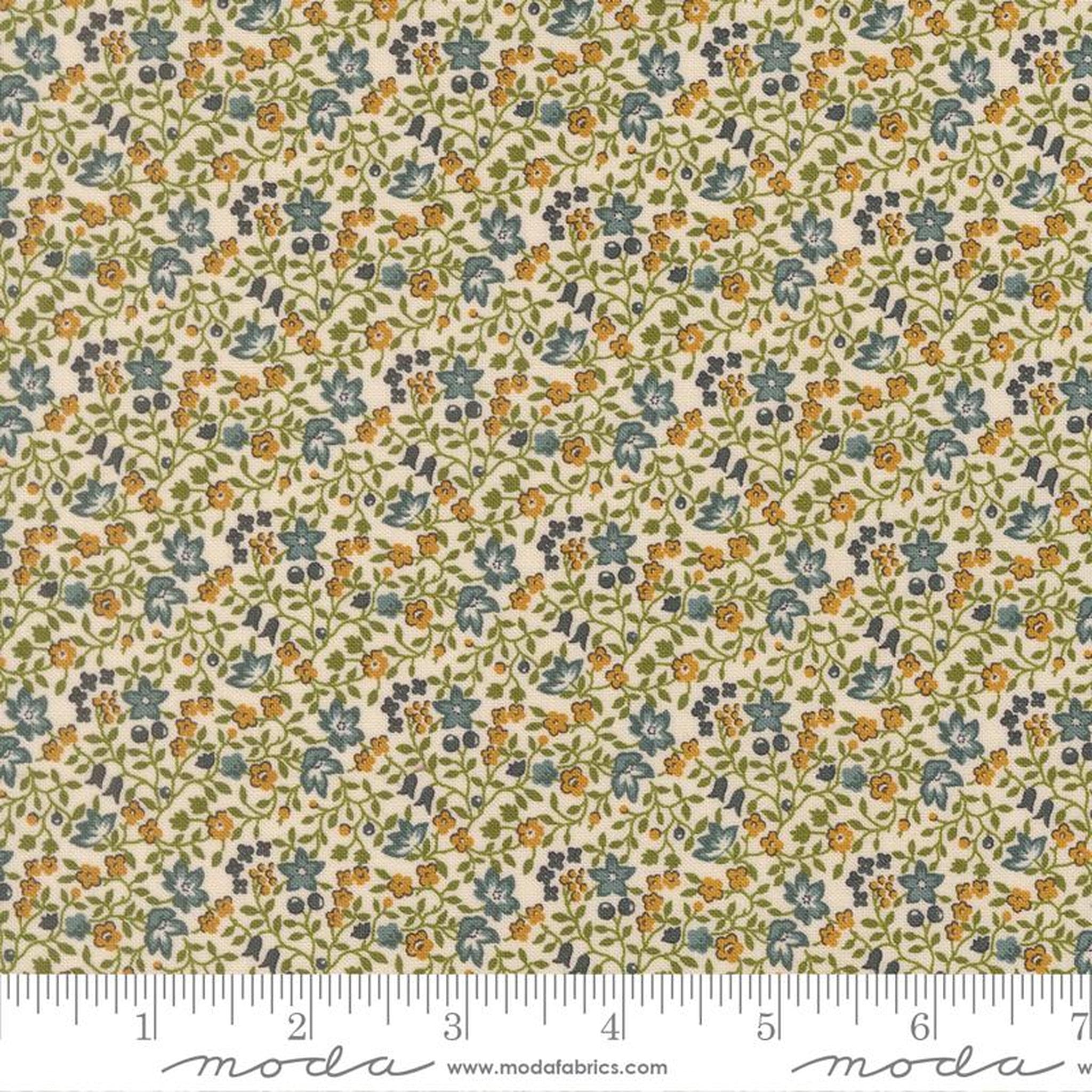 Chelsea Garden Ambling Vine Small Floral - Porcelain Peacock