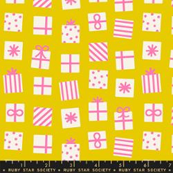 Merry Happy - Gifts Presents - Golden Hour