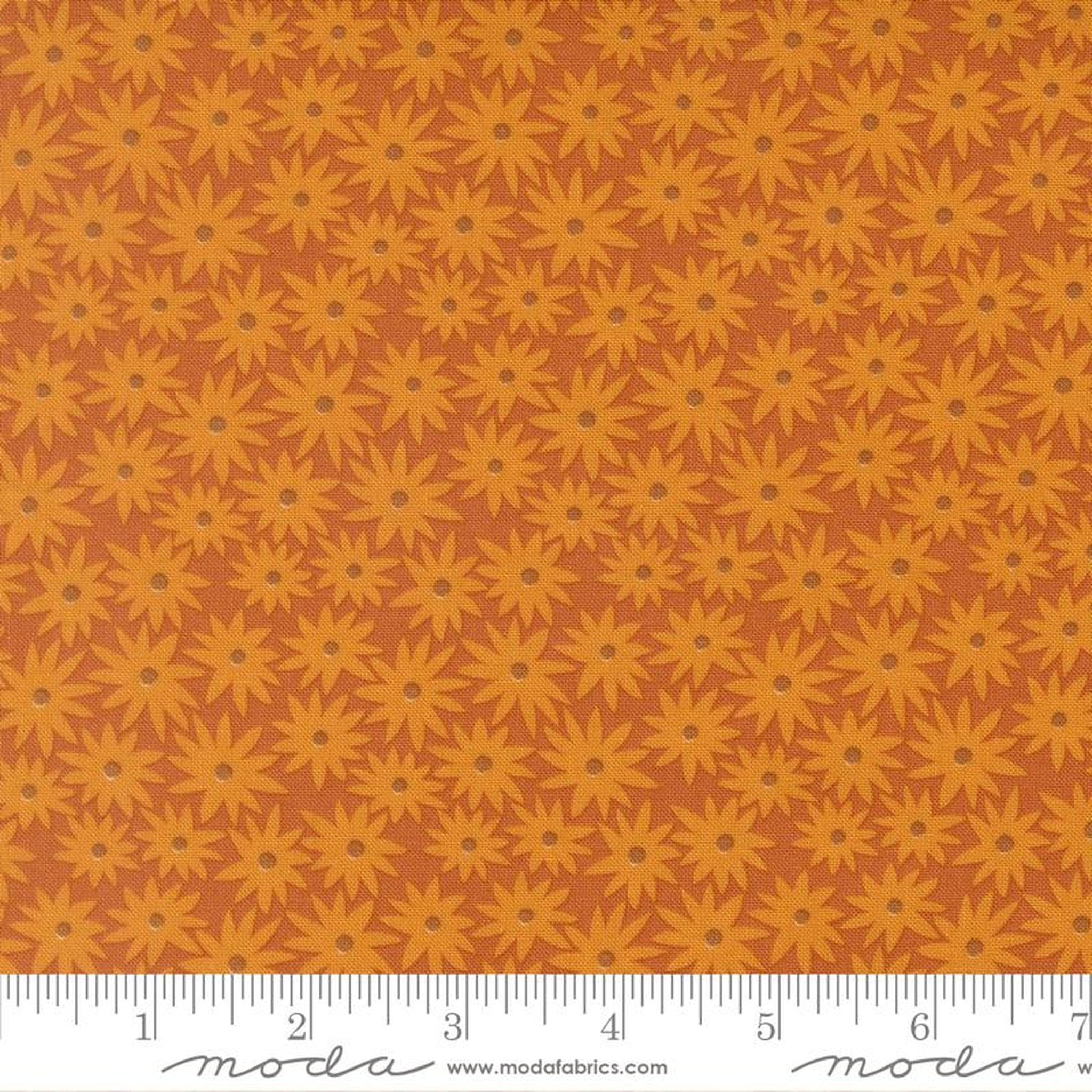 Scenery by Elizabeth Hartman - Sedum Small Floral - Rusty