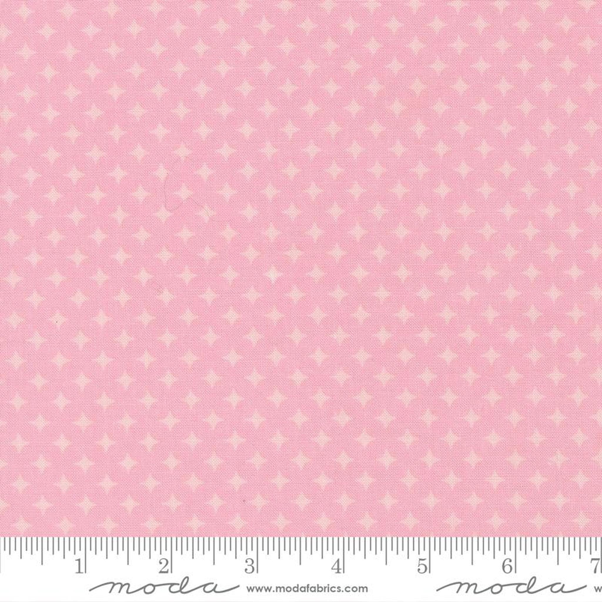 Scenery by Elizabeth Hartman - Diamonds Blenders - Blush