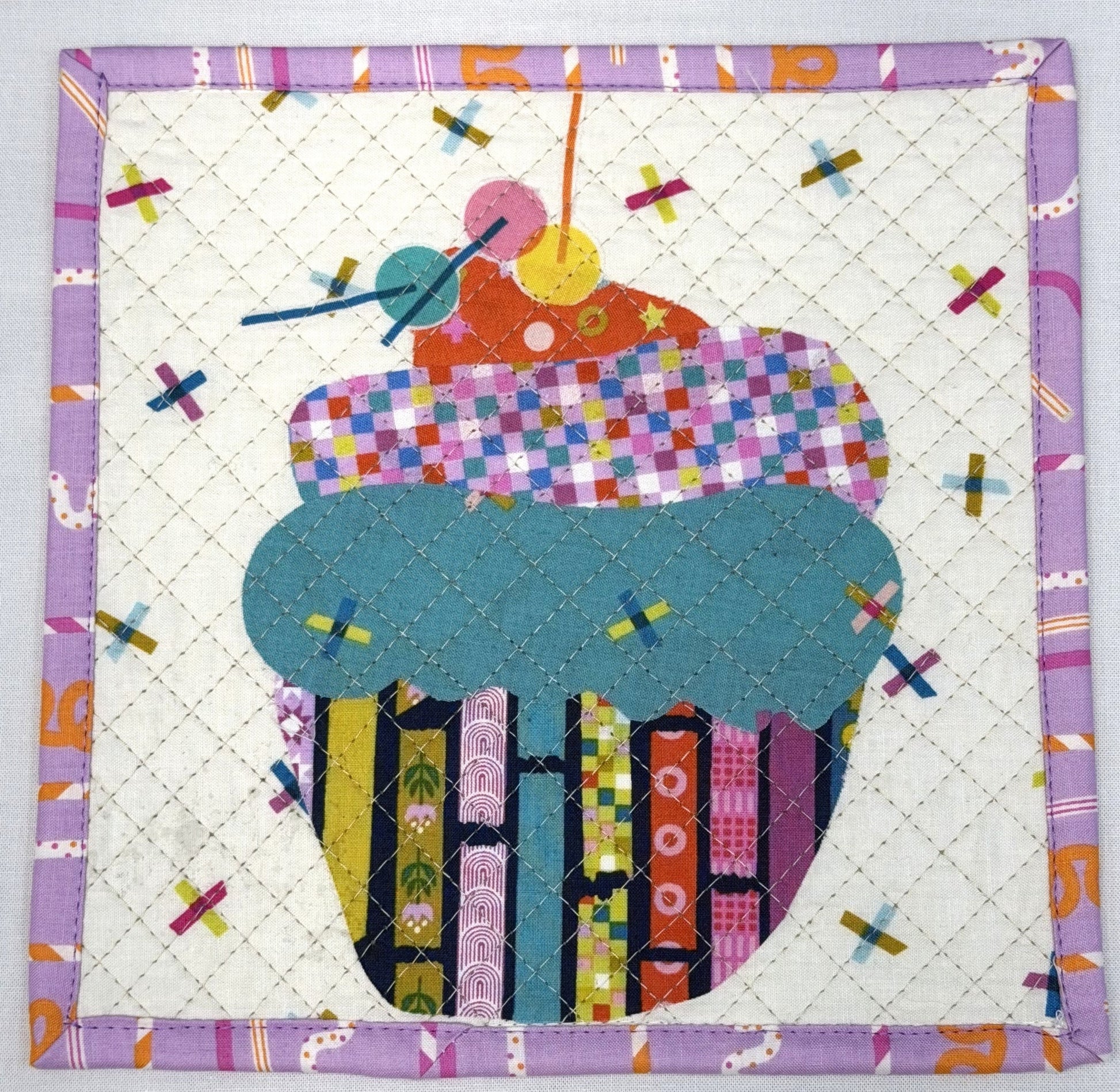 Kit: Cupcake Collage - Washi  (Pattern Included)