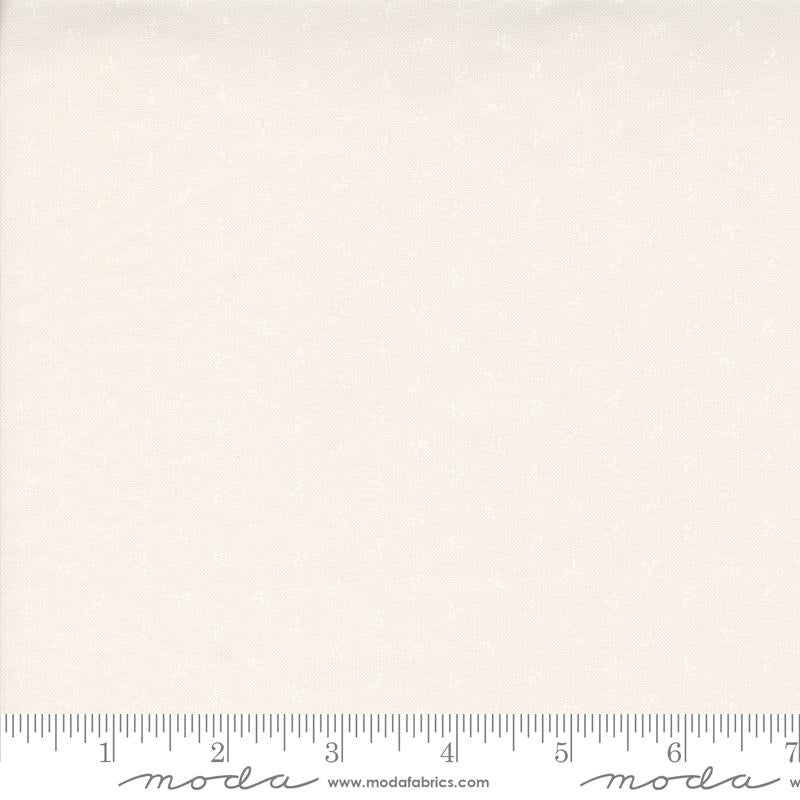 Itty Bitty Background Gatherings by Primitive Gatherings - Tiny Bud: Off White
