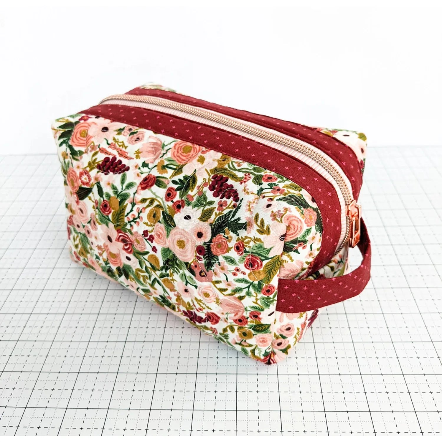 Pattern: Holland Pouch by Center Street Quilts