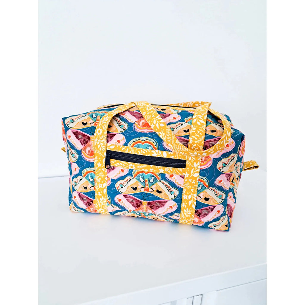 Pattern: Holland Duffle Bag by Center Street Quilts