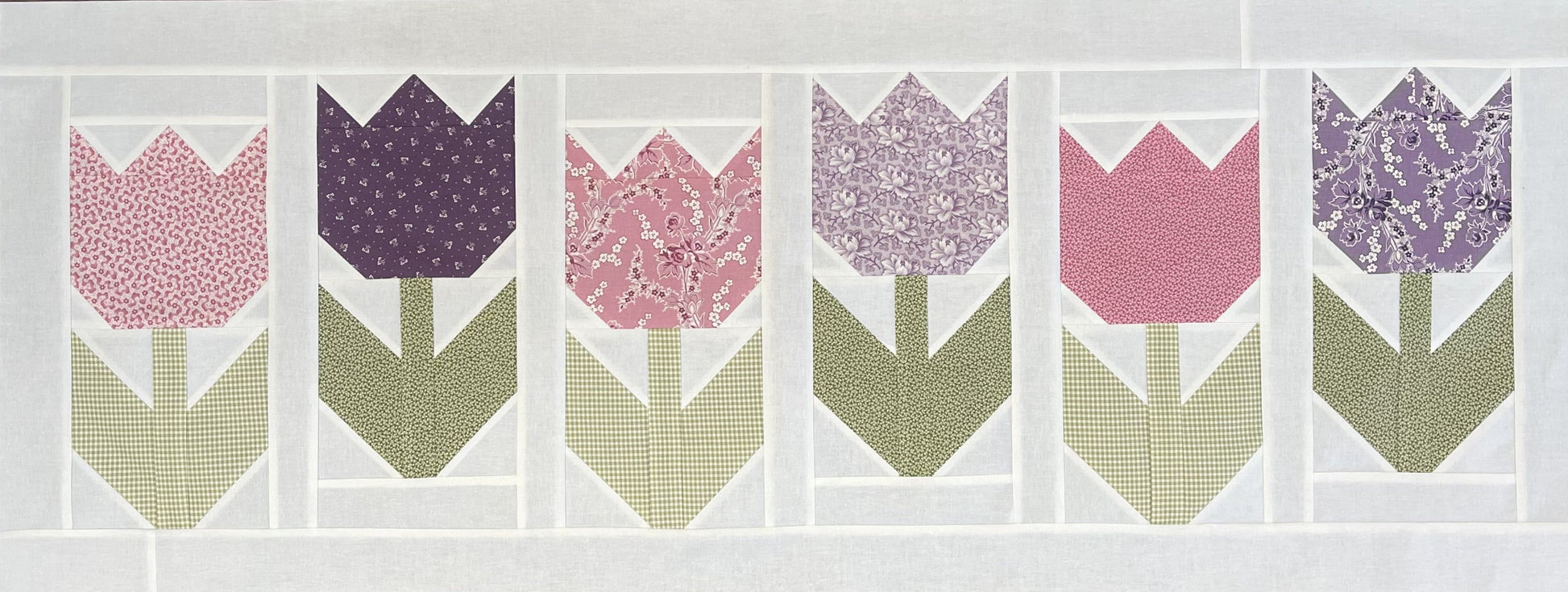 Kit: Modern Holiday Table Runner - Easter Tulips
