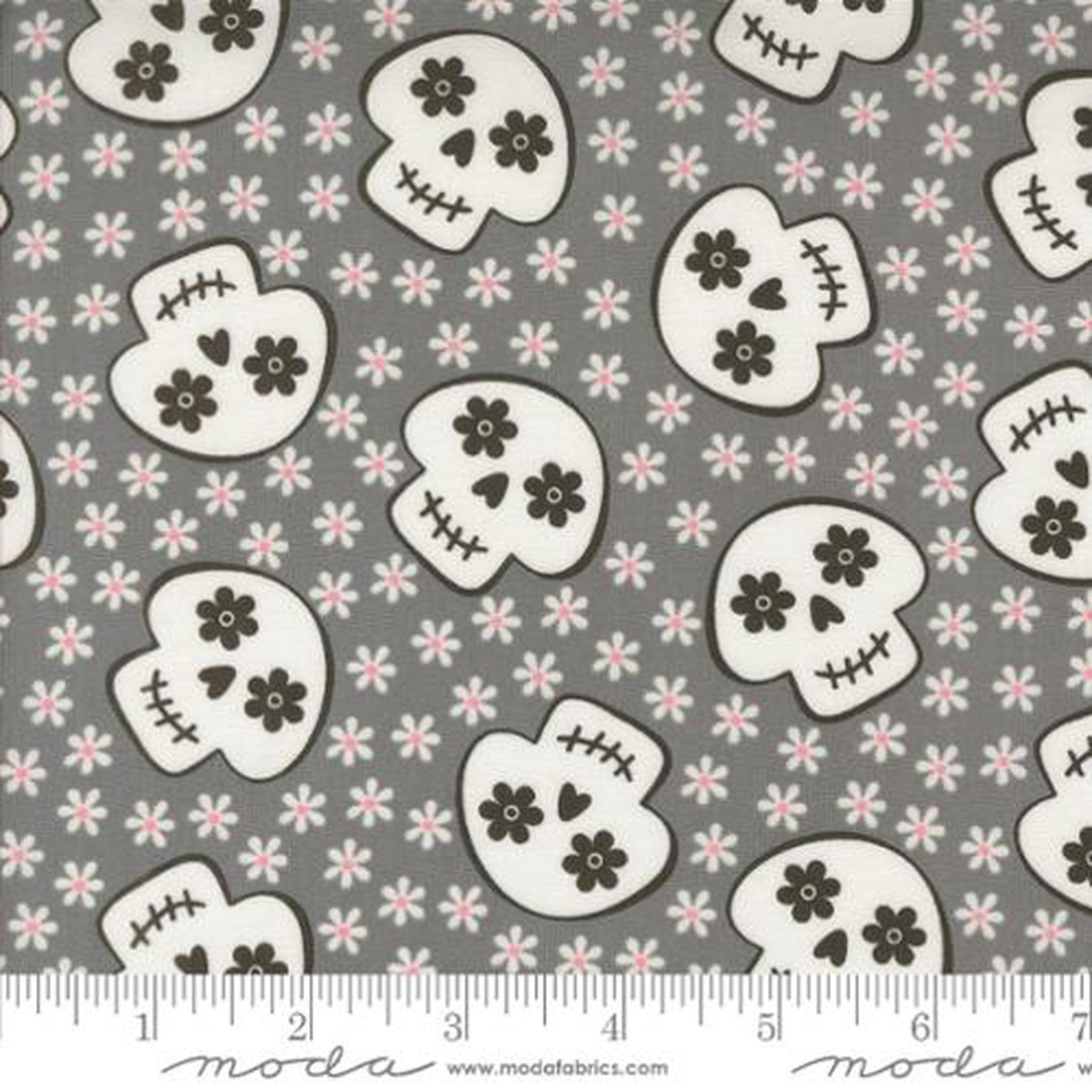 Fab Boo Lous Cheery Skull Shadow