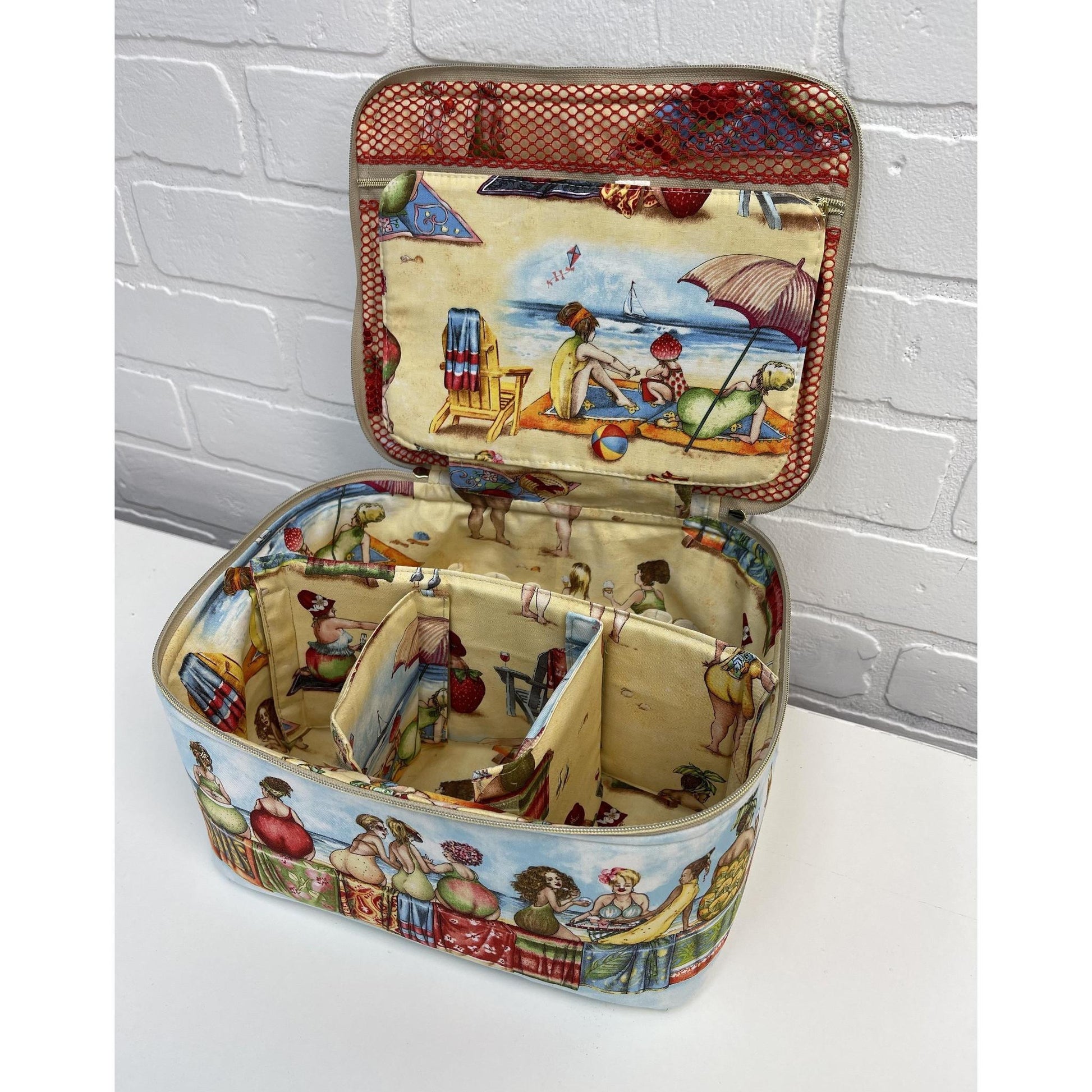 Kit: Bette Travel Case in Fruit Ladies (PATTERN NOT INCLUDED)