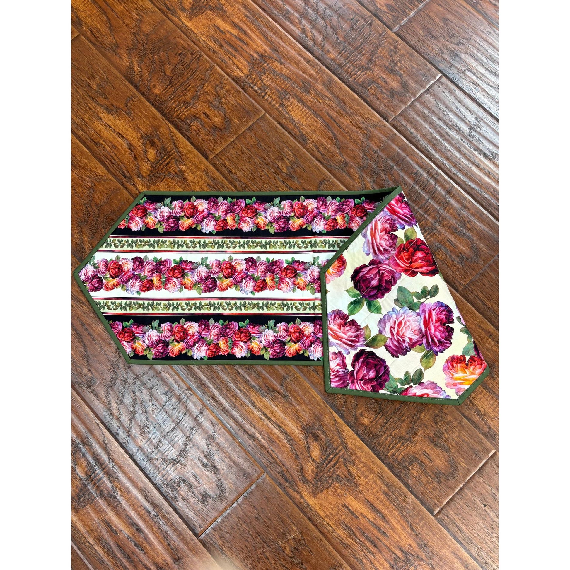 Kit: Big Easy Table Runner (adapted by Tiny Apple) - Rose Grace