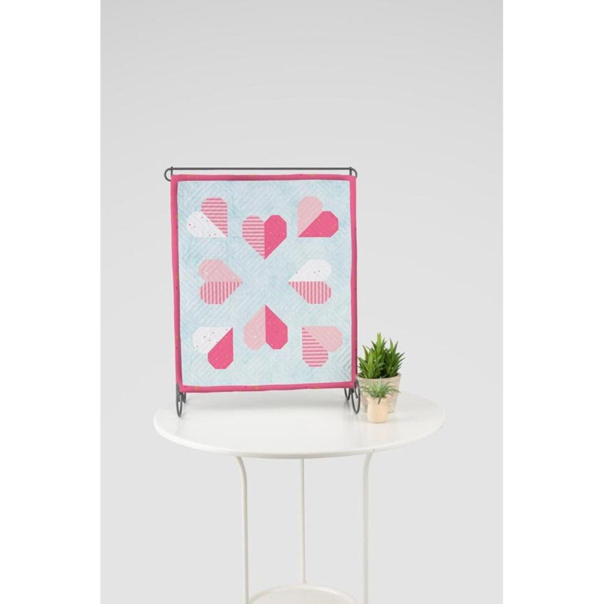 Kit: Tender Heart Tabletop Banner Kit Riley Blake Designs (12" x 14")