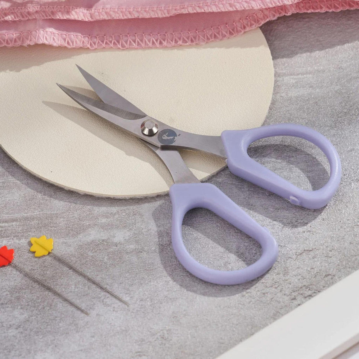 Metal Goose Curved Tip Embroidery Scissors