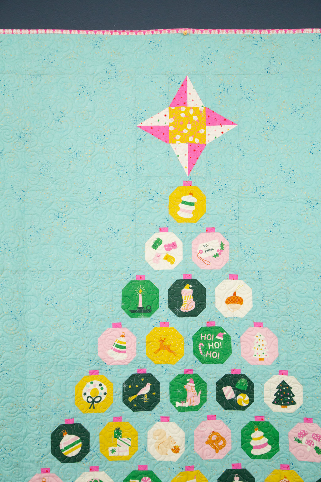Merry Baubles Quilt Kit - 62"x72"