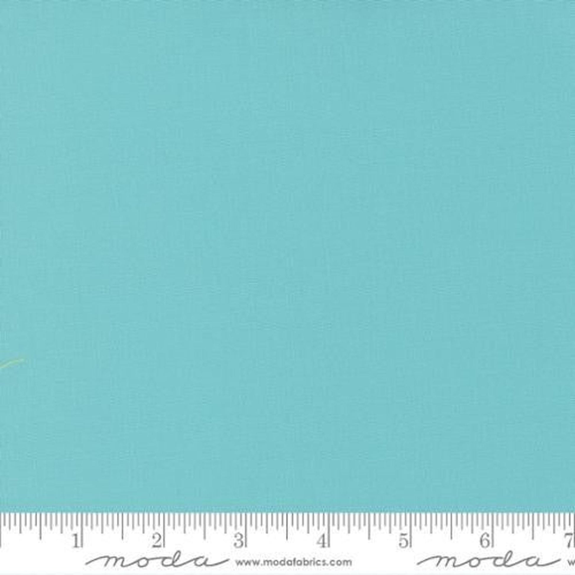 Moda Bella Solids Spray