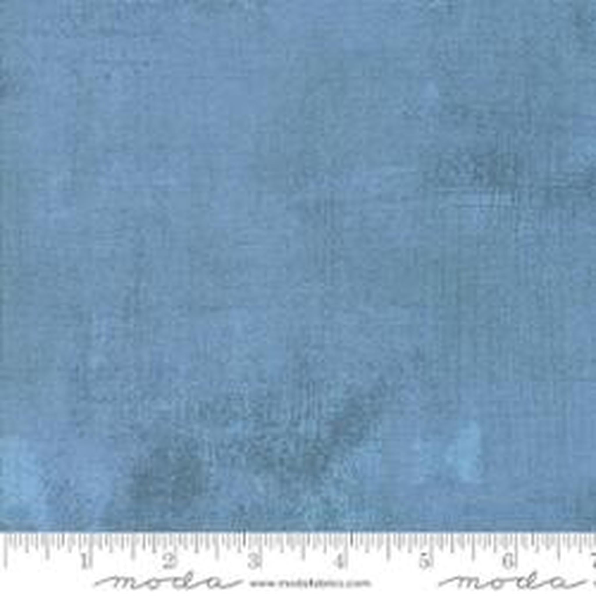Moda Grunge Faded Denim