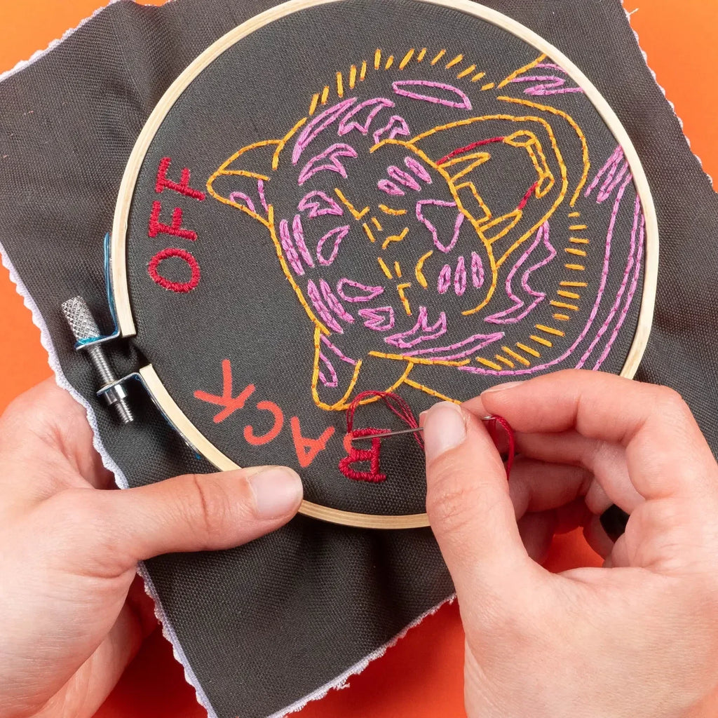 Back Off Tiger 5" Embroidery Kit