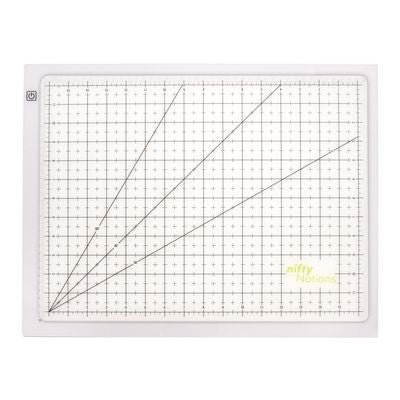 Trace & Trim Studio Quilting Lightbox | Nifty Notions