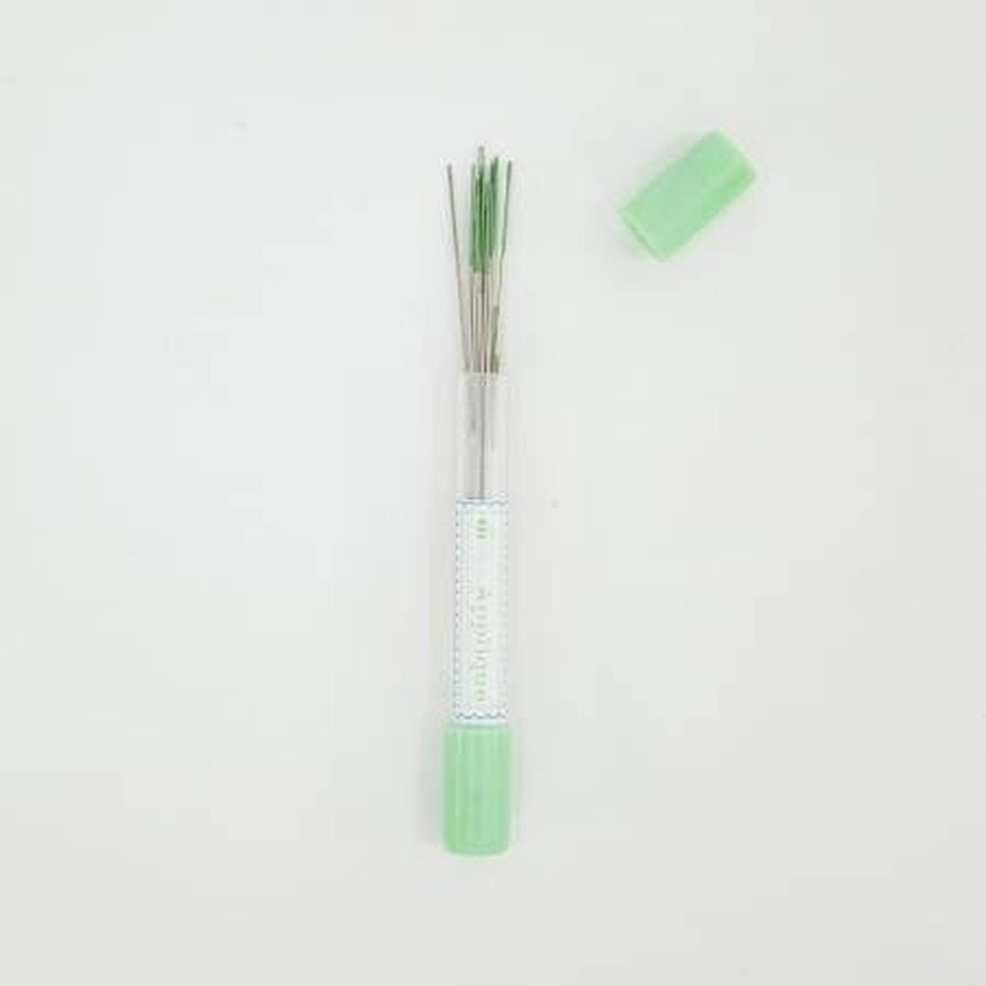 Nifty Needle: Applique by Lori Holt - Green Eyes