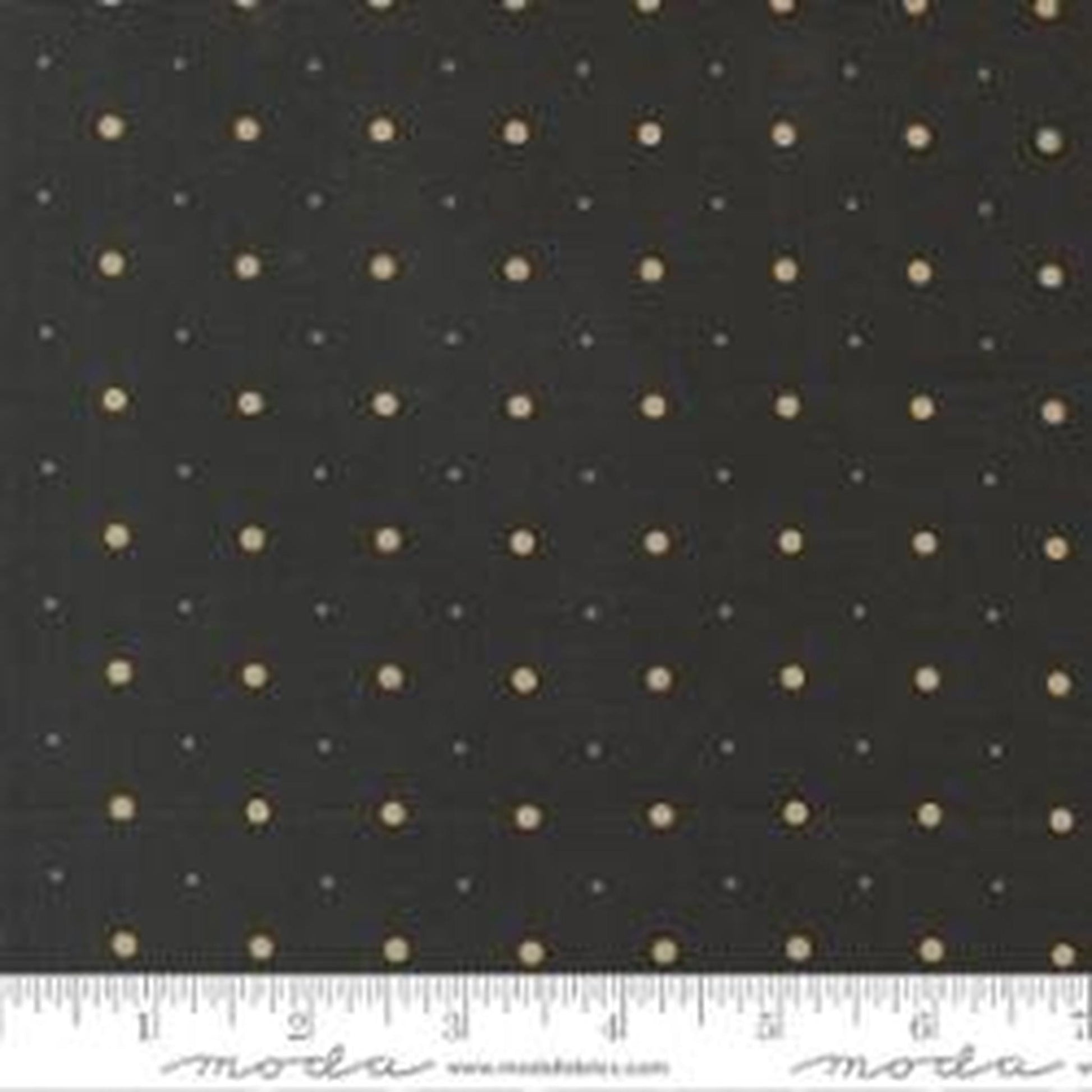 Posh Doily Dots Onyx Noir
