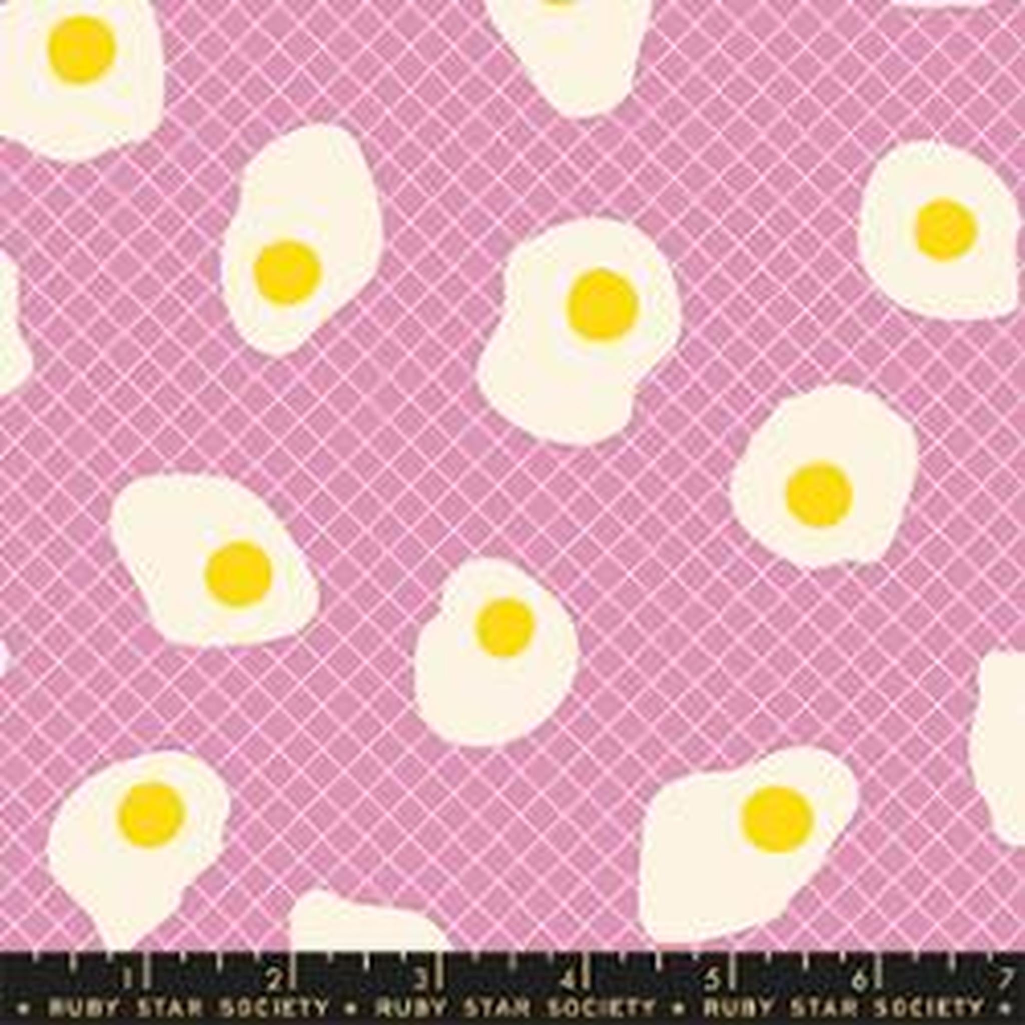 Ruby Star Egg and Friends - Kiss