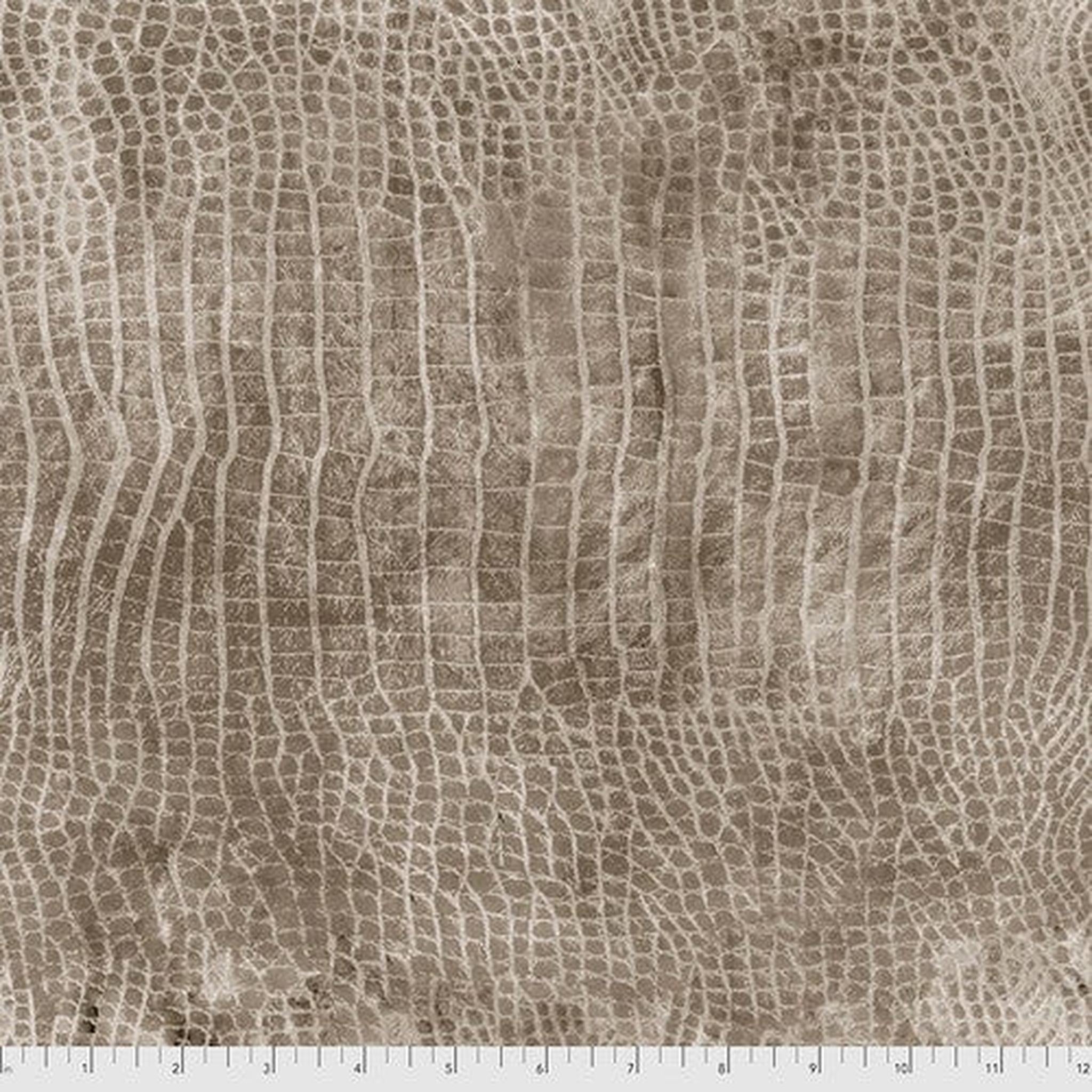 Worn Croc by Tim Holtz -Pebble