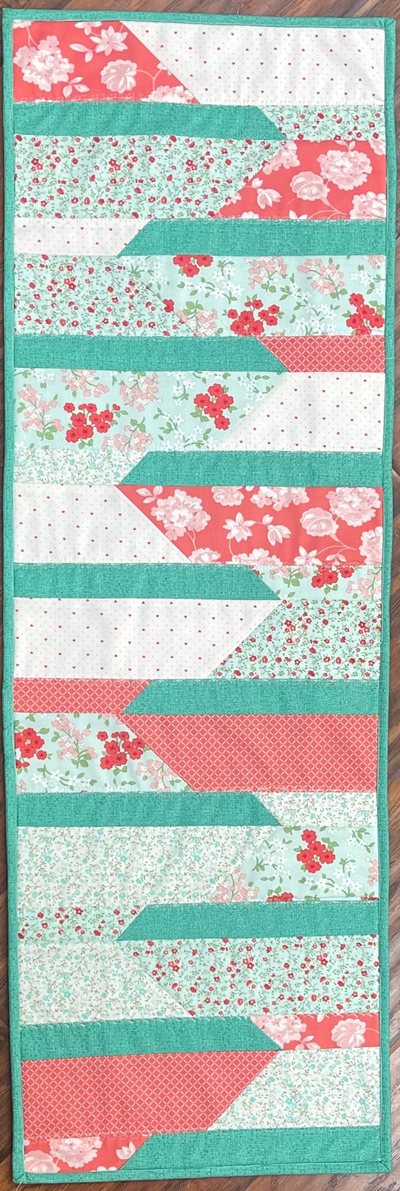 Kit:  Monorail Table Runner Lighthearted (pattern not included)