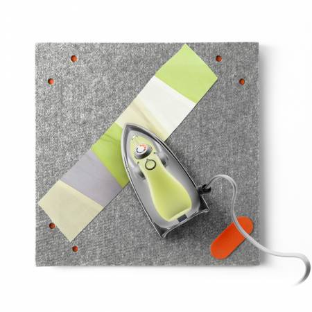 Oliso Mini Iron Pistachio