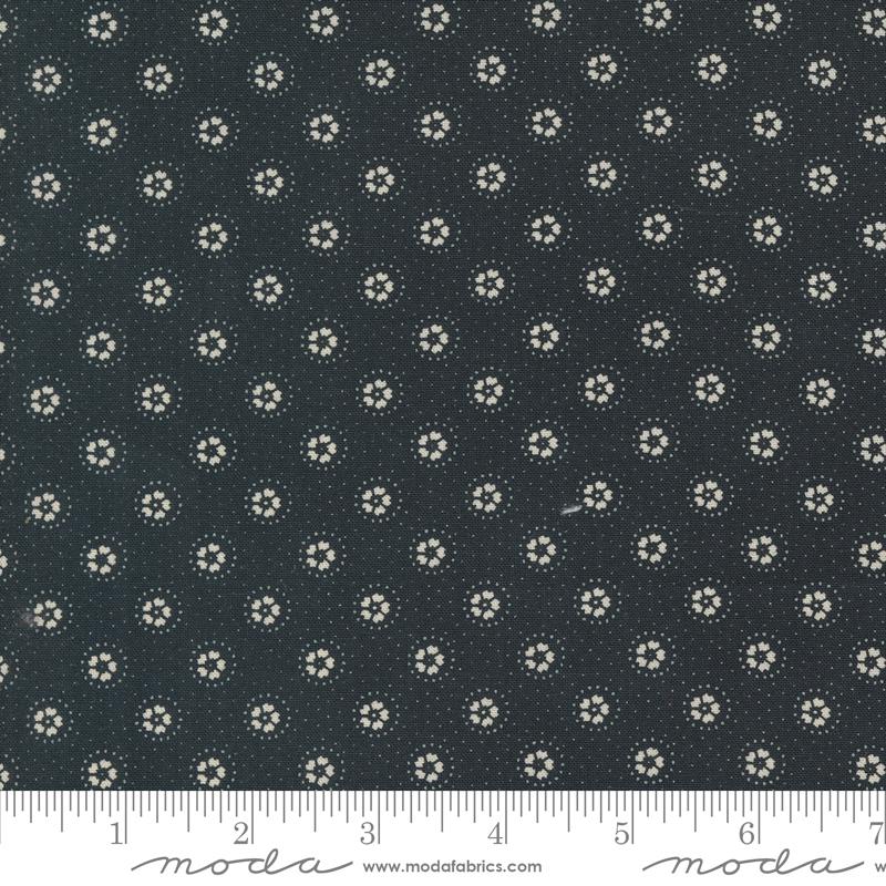 Blackbirds Nest by Kansas Troubles Quilters Daisies & Small Floral Dots: Black