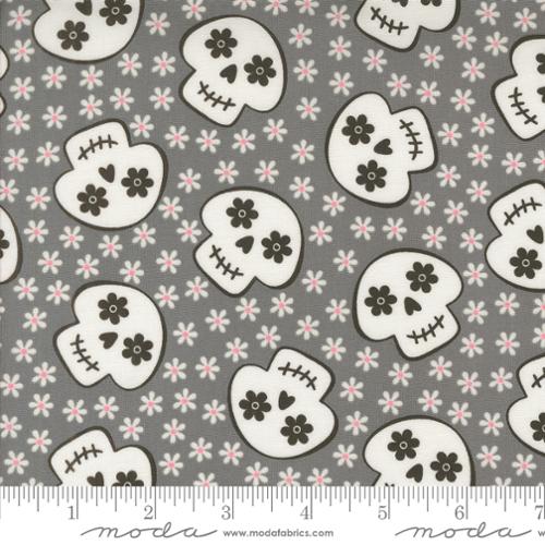 Fab Boo Lous Cheery Skull Shadow