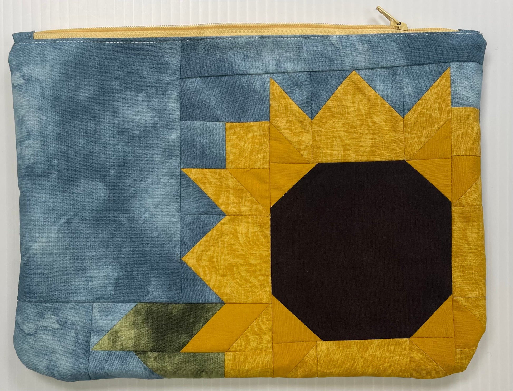 Kit: Sunflower Pouch - Sunkissed (Pattern not included)