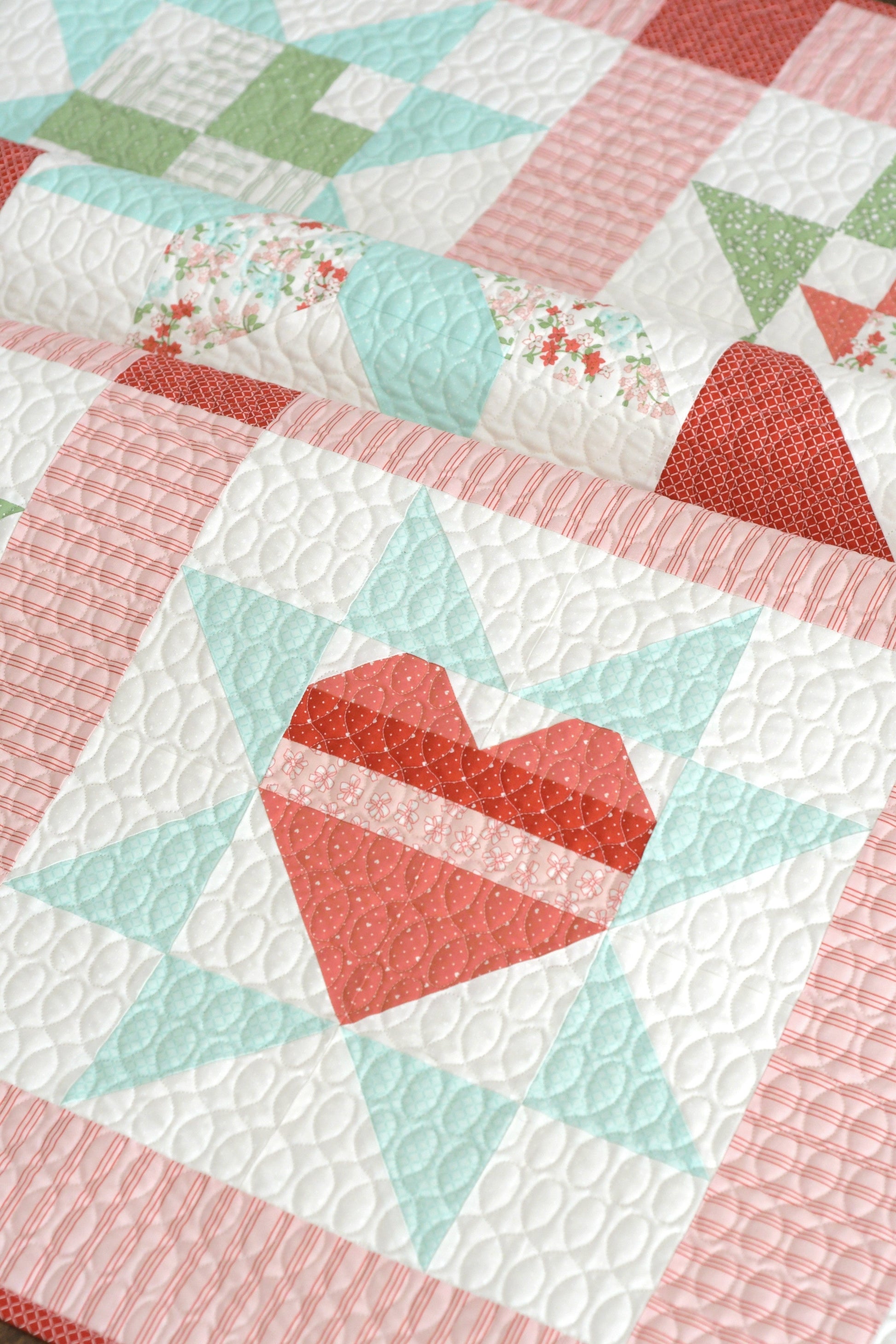 Kit: Adore Lighthearted (84 " x 84") PATTERN NOT INCLUDED